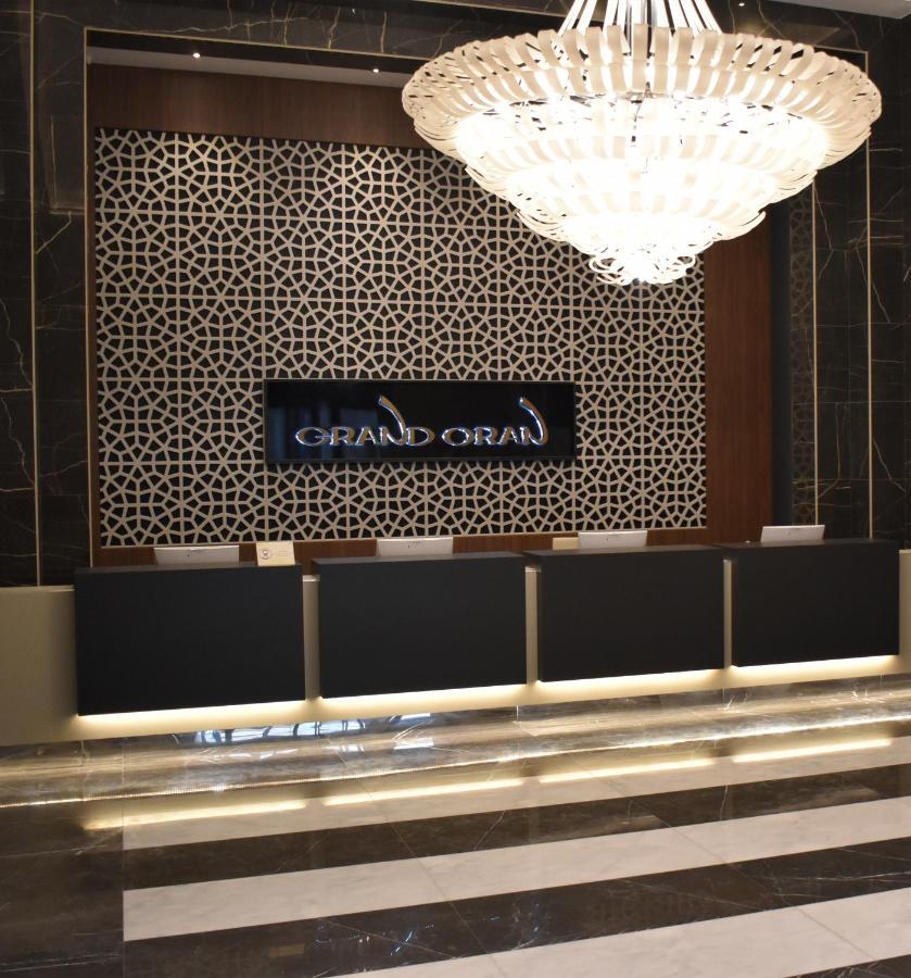Az Hotels Grand Oran Es Senia Eksteriør bilde
