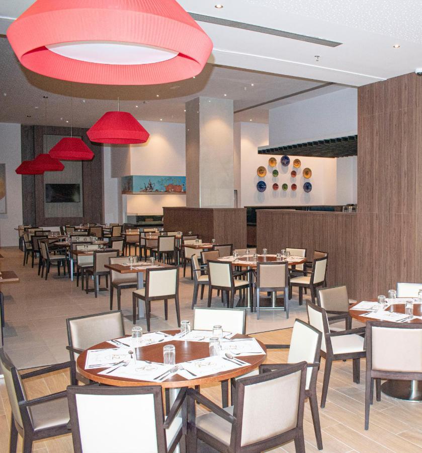 Az Hotels Grand Oran Es Senia Eksteriør bilde