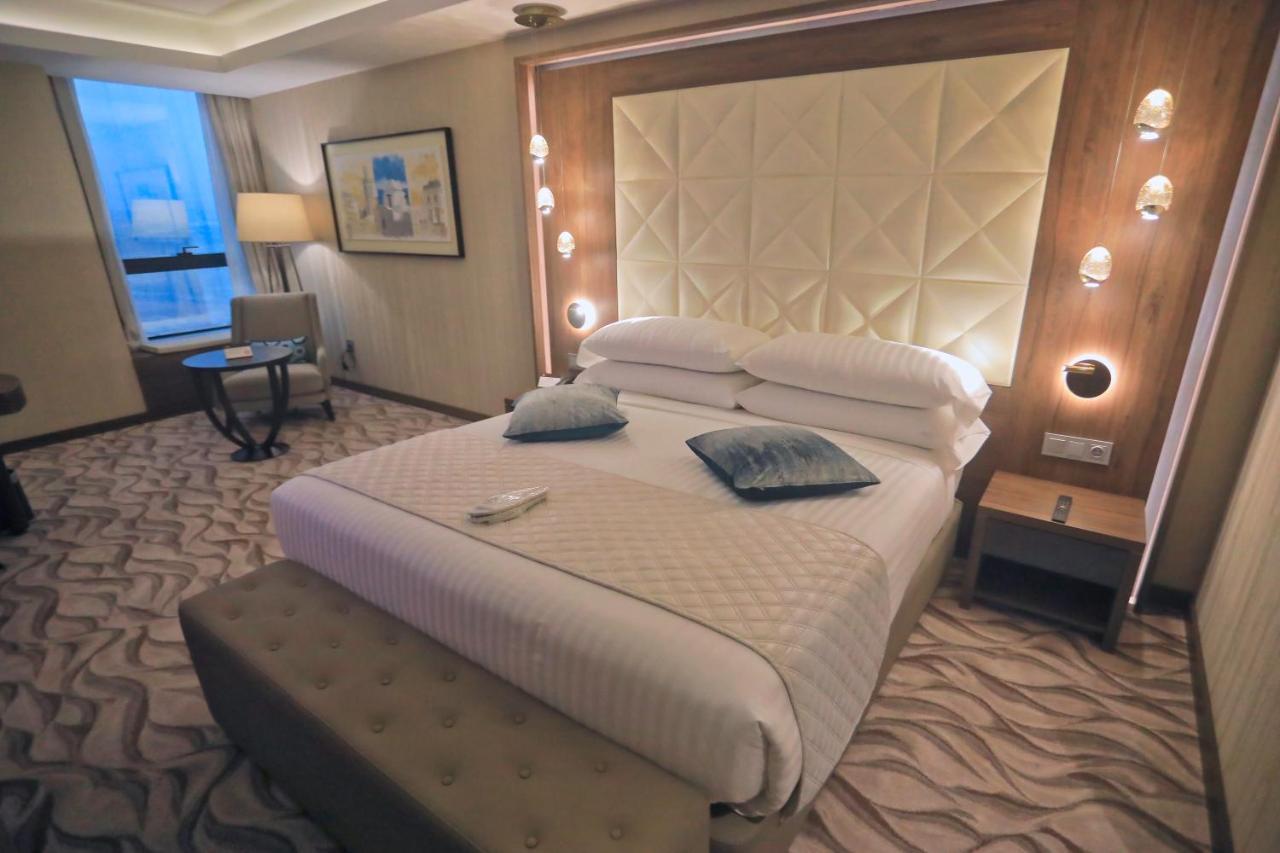 Az Hotels Grand Oran Es Senia Eksteriør bilde