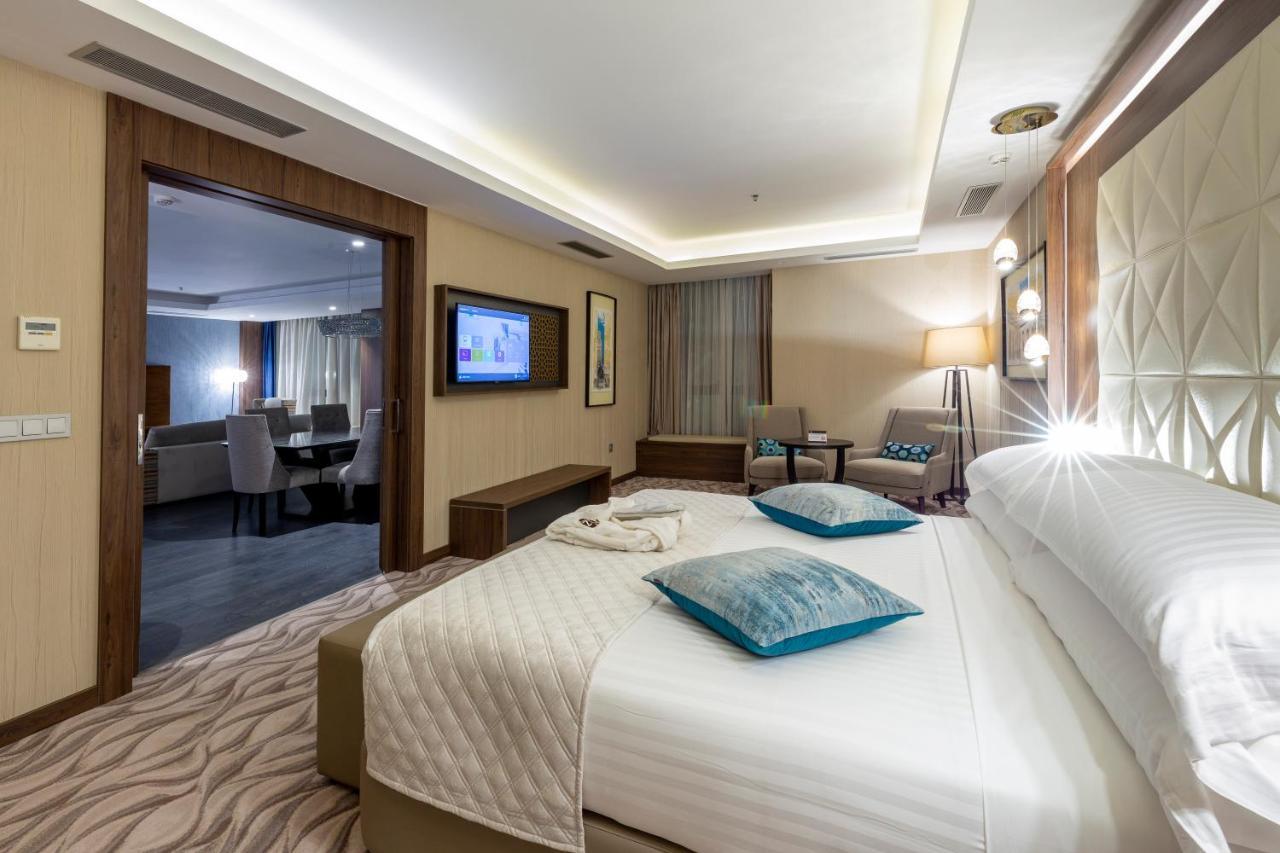 Az Hotels Grand Oran Es Senia Eksteriør bilde