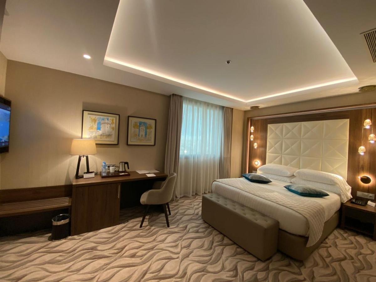 Az Hotels Grand Oran Es Senia Eksteriør bilde