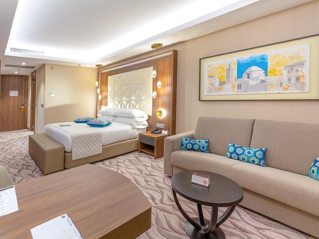 Az Hotels Grand Oran Es Senia Eksteriør bilde